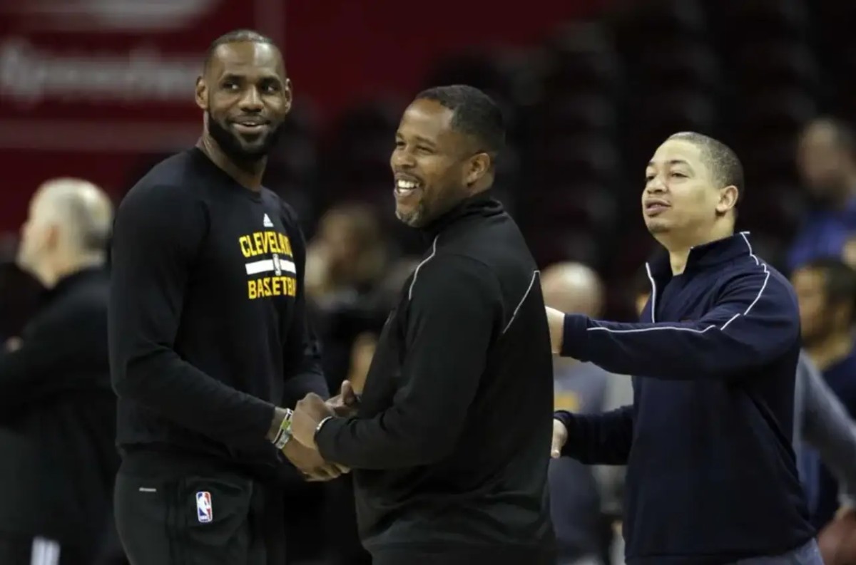 NBA反赌扫黑！杨翰森一觉起来主教练没了